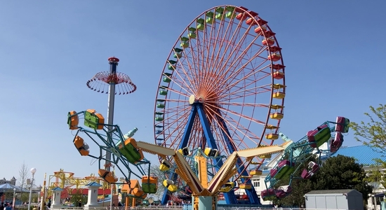 WindSeeker, Troika and Giant Wheel