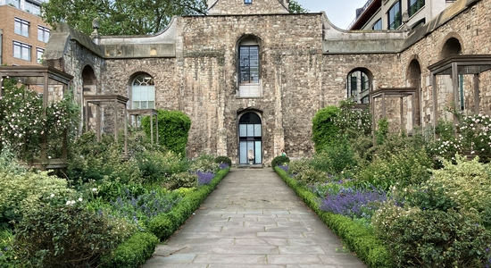 Christ Church Greyfriars Church Garden