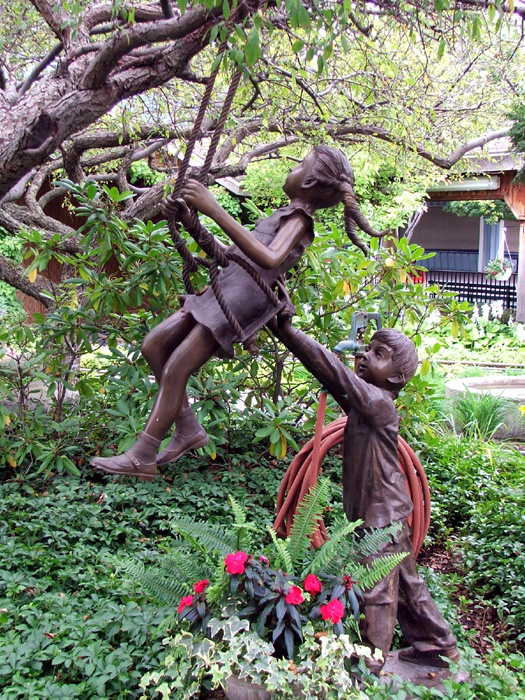 Statue