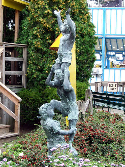 Statue