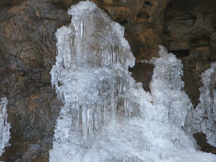 Ash Cave