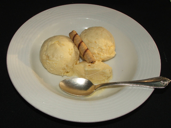 Honey ice cream