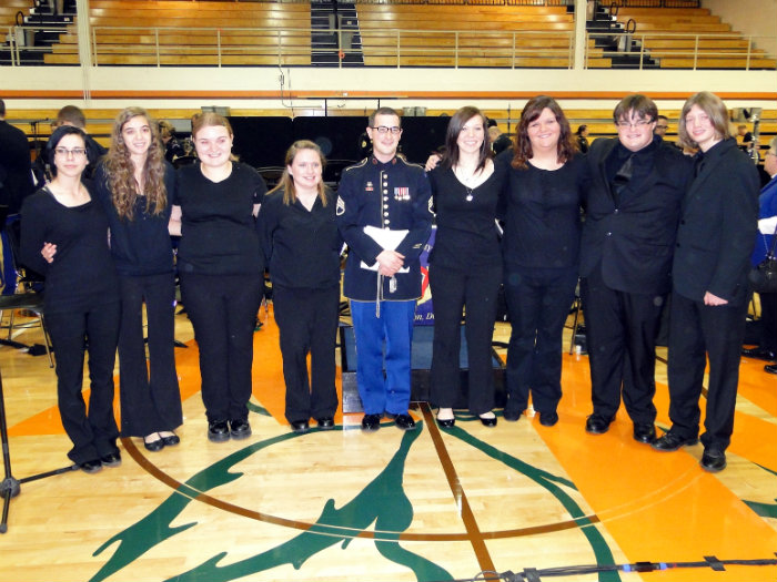 Whitney, Tessa, Courtney, Kouree, John, Nicole, Sarah, Randy and Jesse