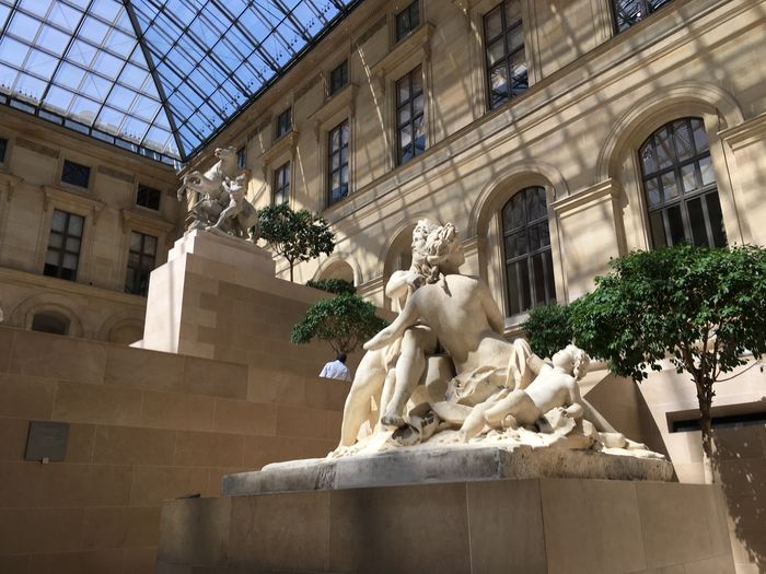 Louvre