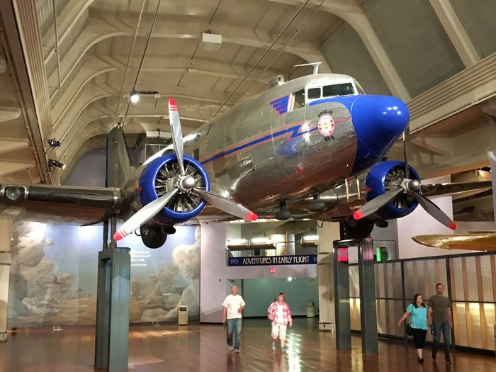 Douglas DC-3