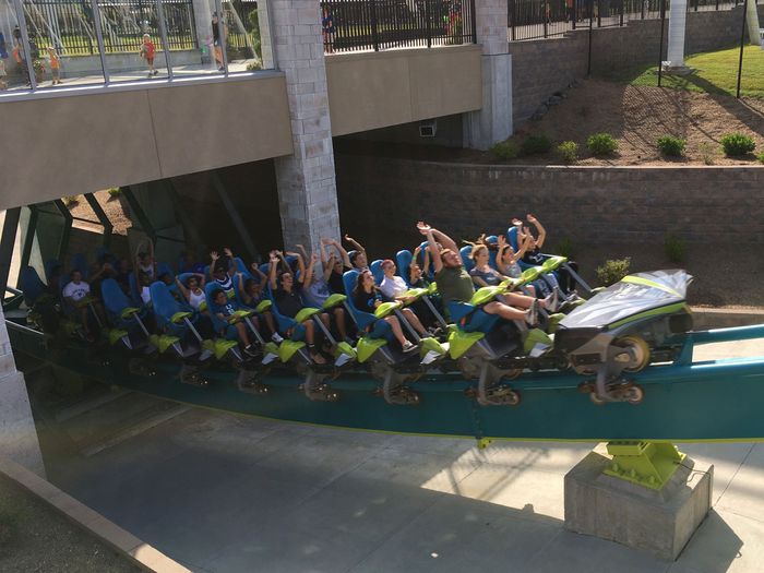 Fury 325