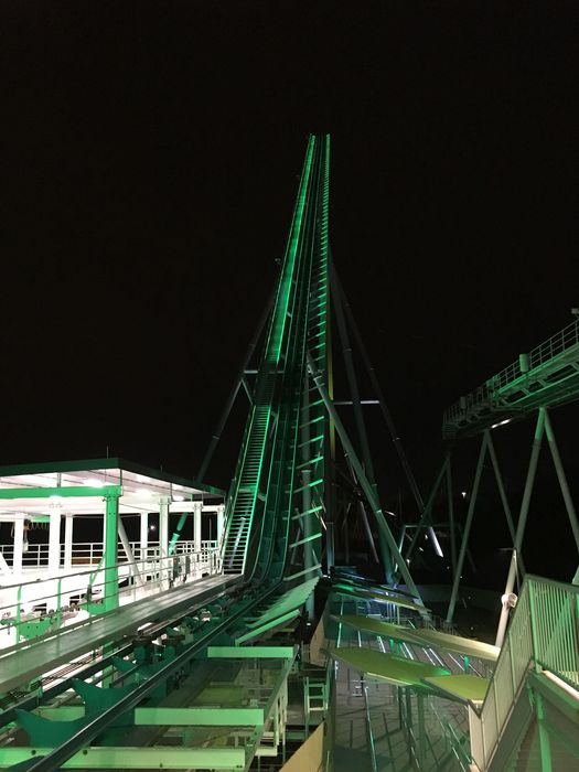 Fury 325