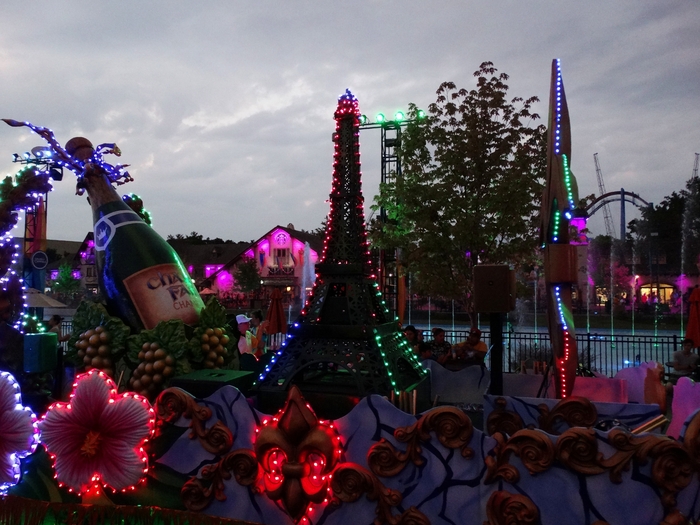 Grand Carnivale