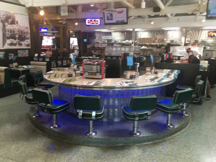 Mel's Drive-in
