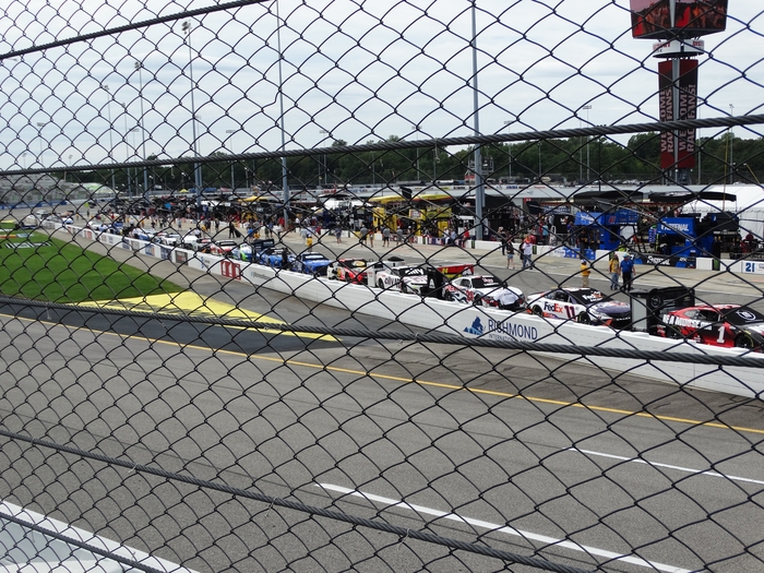 Federated Auto Parts 400