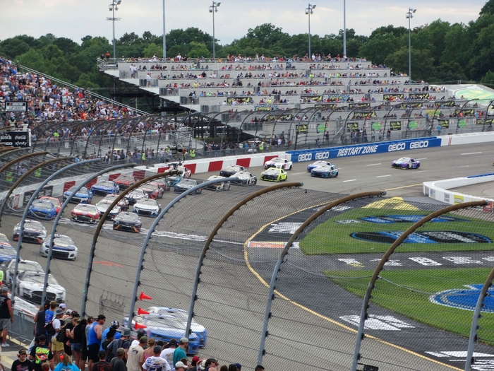Federated Auto Parts 400