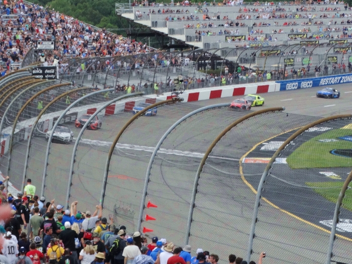 #4 Kevin Harvick