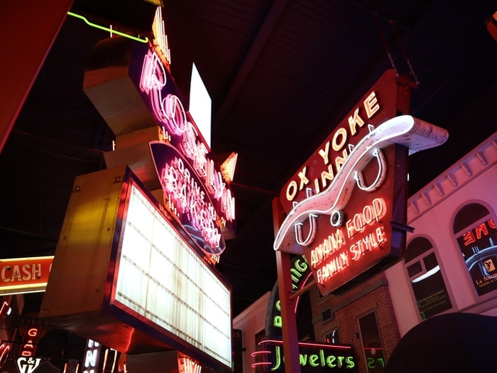 American Sign Museum