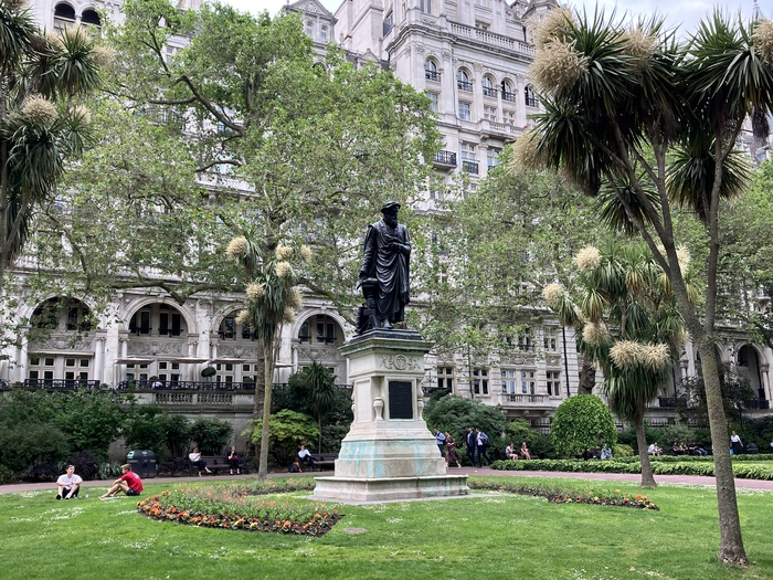 Whitehall Gardens